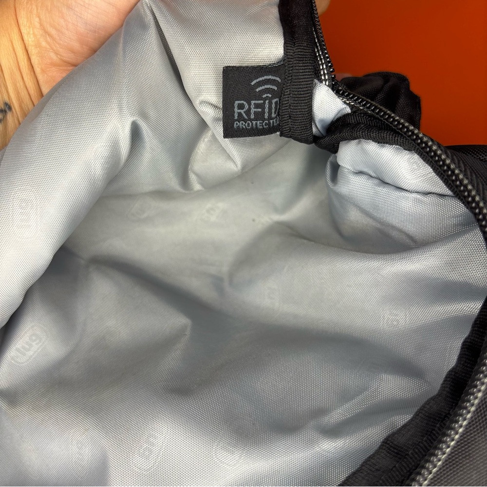 Lug Hatchback 3 Black Backpack - image 7